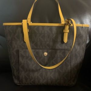 Michael Kors Tote